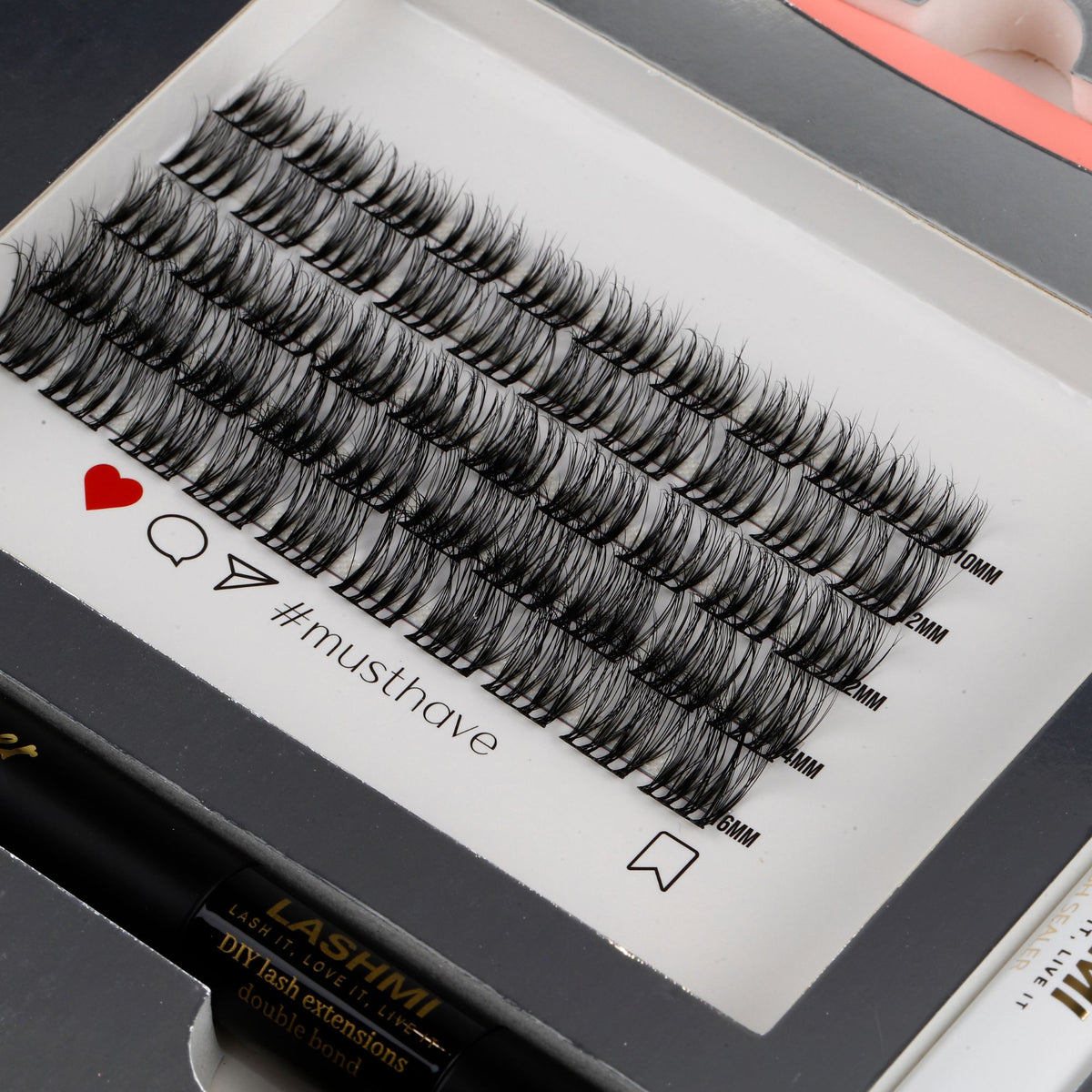 Frosted Kiss Set with 100 Cluster Lashes - Limited Edition