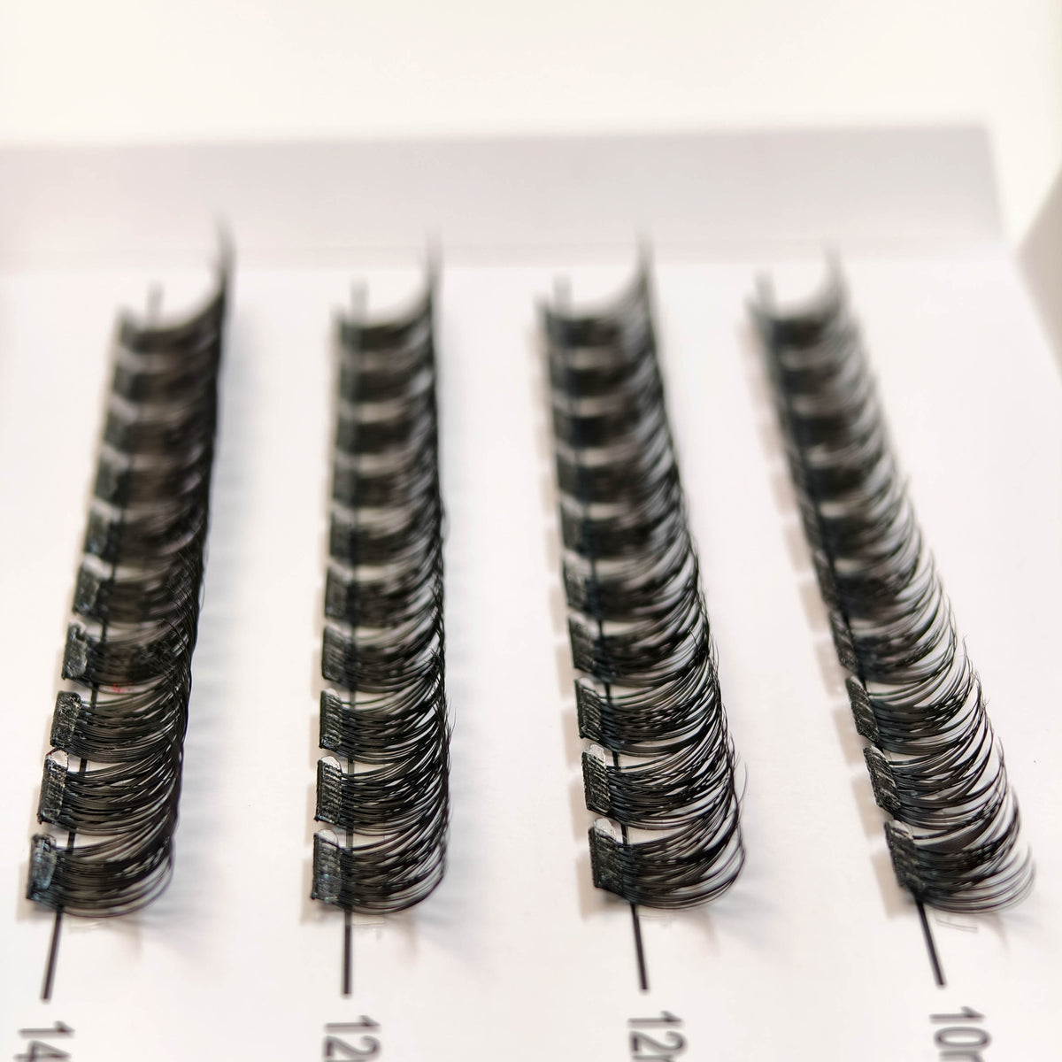 Ready &amp; Go Pre-Glued Lashes, Model 3 (Tiger)